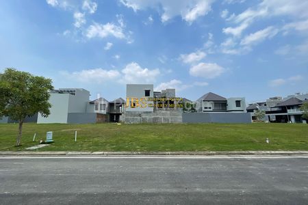 Kavling Hadap Barat Dijual di Komplek Citraland Gama City Cluster Clarke Quay