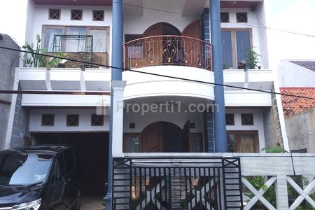 Dijual Rumah 2 Lantai Dekat Pintu TOL LIMO, Depok