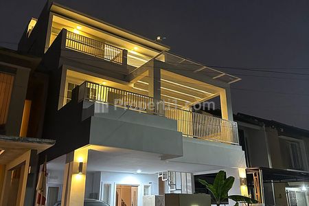 Jual Rumah Minimalis Modern dengan Roof Top Serasa Villa View Gunung Tangkuban Perahu dan Kota Bandung di Antapani