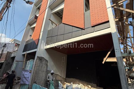 Jual Kost 7 Kamar Fully Furnished Dekat ITC Cempaka Mas, Yarsi, Trisakti, Gunadharna, UI Salemba, RSI Cempaka Putih, RSCM, Hermina Kemayoran