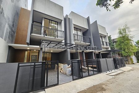 Dijual Rumah Bangunan Baru di Medang Lestari Gading Serpong Tangerang