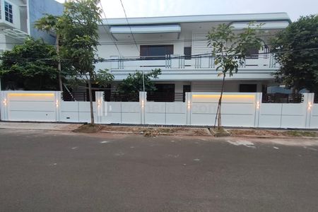 Sewa Rumah di Pluit Timur Residence Jakarta Utara - Baru Selesai Renovasi