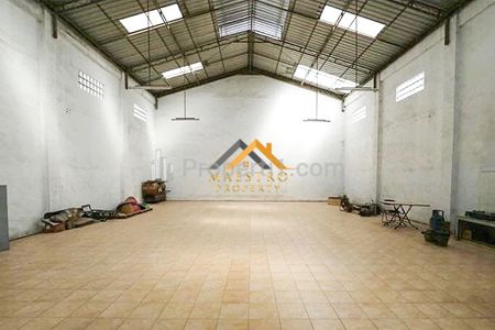 DIJUAL Rumah dan Gudang di Jalan Ketapang - Sekip, Medan Petisah