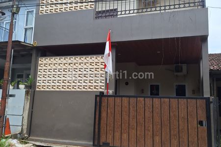 Dijual Rumah Dalam Komplek di Cinere Depok