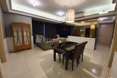 Disewakan Apartemen La Riz Mansion Surabaya Lantai M5 Pakuwon Mall Private Lift, Full Furnish 3+1 BR