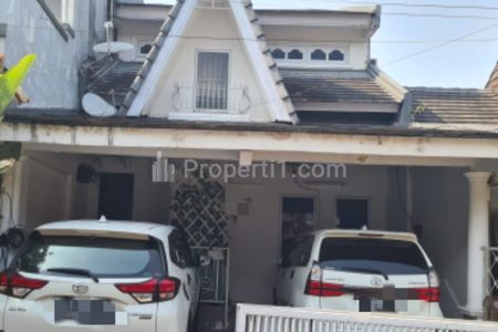 Jual Rumah 1,5 Lantai di Taman Victoria Sentul Bogor
