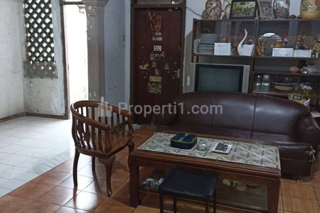 Dijual Rumah Dalam Komplek Strategis di Bukit Duri Tebet, Jakarta Selatan