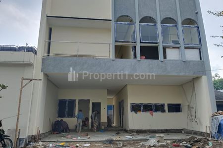 Jual Kost Eksklusif Baru Full Furnish di Jl. Monjali Yogyakarta Dekat UGM, UNY