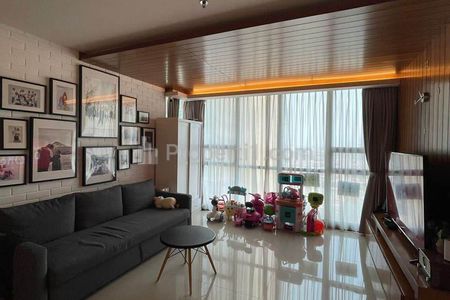 Turun Harga & Private Lift! Jual Apartemen Kemang Village Residence Tipe 2+1 BR Semi Furnished