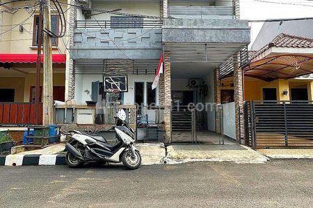 Dijual Rumah Second 2 Lantai di Cikunir, Bekasi Selatan