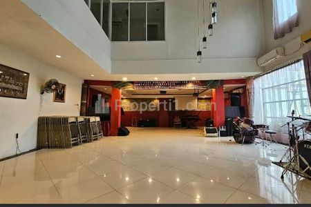 Jual Rumah Mewah dan Tempat Usaha di Kavling Hankam, Joglo, Kembangan, Jakarta Barat