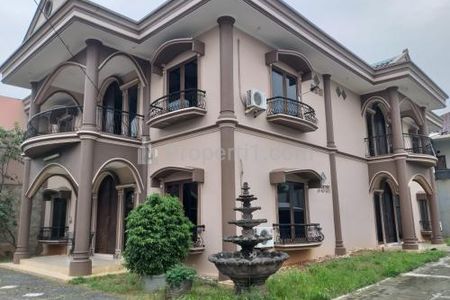 Jual Rumah di Matraman Jakarta Timur - 7 Kamar Furnished