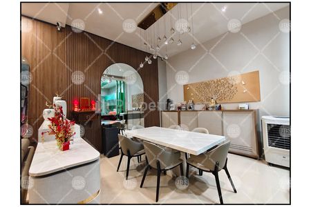 Dijual Rumah Kondisi Siap Huni Furnish Komplek Cemara Asri Medan