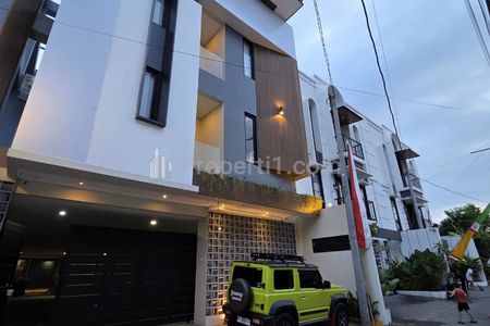 Dijual Kost Eksklusif Mewah 4 Lantai 24 Kamar Full Furnish di Pogung Jl. Kaliurang Km 4 Yogyakarta Dekat UGM, UNY