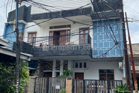 Disewakan Rumah di Menteng Dalam 3 BR - Jakarta Selatan