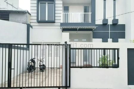 Dijual Rumah Besar Siap Huni Dekat Tol & Fasilitas Umum di Petukangan Selatan, Jaksel