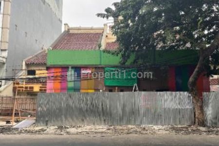Dijual Rumah Strategis di Boulevard Kelapa Gading, Jakarta Utara