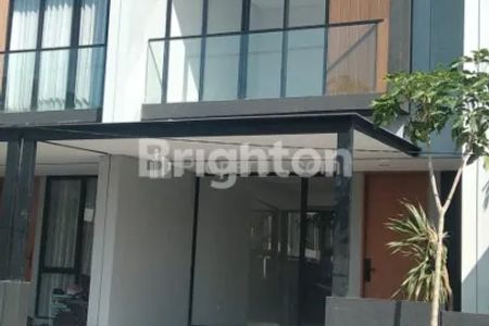 Disewakan Rumah 2 Lantai di Citraland Surabaya