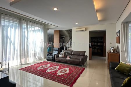 Dijual Rumah Cantik Siap Huni Dalam Town House di Cilandak Jakarta Selatan