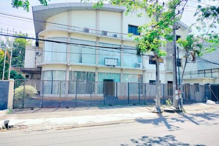 Gedung Usaha Dijual Gayungsari Barat Surabaya Selatan Nol Jalan