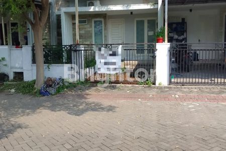 Dijual Rumah 2 Lantai di Wisata Semanggi Surabaya