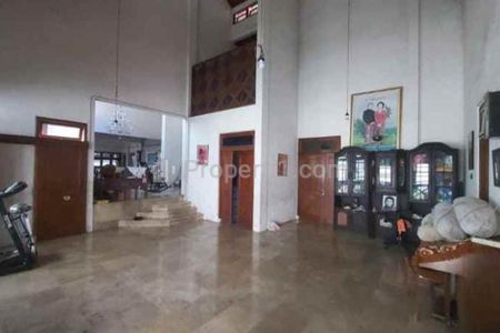 Jual Rumah Full Kayu Jati dan Lantai Marmer di Karangploso, Maguwoharjo, Depok, Sleman, Daerah Istimewa Yogyakarta 55281