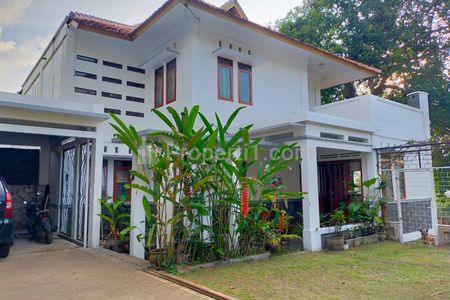 Jual Rumah Bagus SHM di Jalan Dipalaya Bandung Barat Strategis
