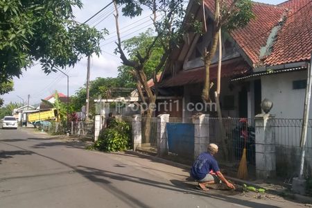 Jual Tanah Bonus Bangunan Rumah di Jl.Ukrim, Purwomartani, Kalasan, Sleman, Yogyakarta