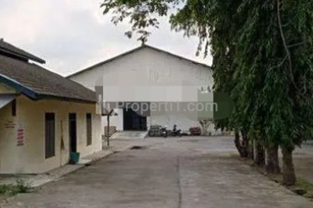 Jual Gudang Luas dengan Luasan Tanah 7,450 m2 di Brajan Tamantirto Kasihan Bantul Yogyakarta