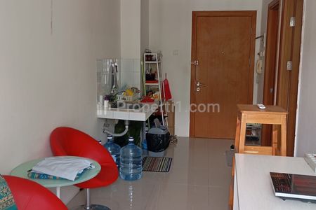 Jual Apartemen Dekat Stasiun KRL Duren Kalibata, Jakarta Selatan - 1 Kamar Unfurnished di Woodland Park Residence