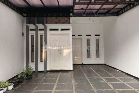 Tampak Depan