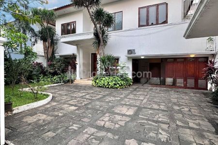 Jual Rumah Sangat Mewah di Jalan Kemang Dalam Jakarta Selatan SHM