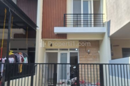 Dijual Rumah Park Residence Uk 4x12 m di Taman Surya 5, Jakarta Barat