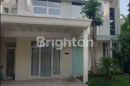 Dijual Rumah 2 Lantai di Pakuwon City Surabaya