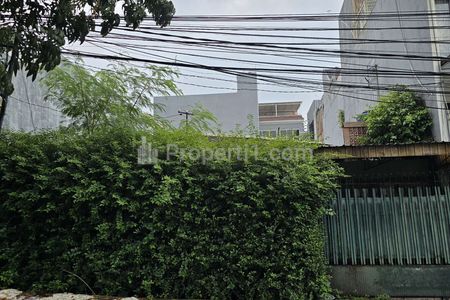Dijual Rumah tua di Tomang, Jakarta Barat