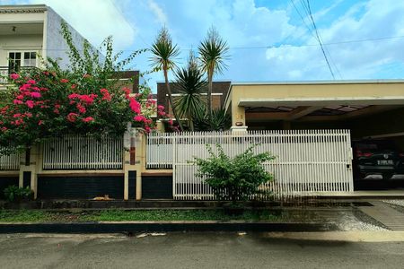 Dijual Rumah Second Terawat Dalam Komplek di Ujung Menteng Jakarta Timur