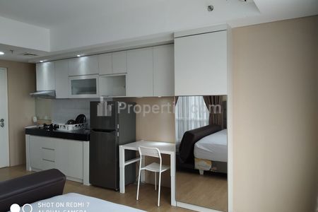 Sewa Apartemen Breeze Bintaro Tipe Studio Full Furnished - 2 Jendela (Balkon dan Samping), Unit Langka, Jalan Kaki ke Stasiun Pondok Ranji