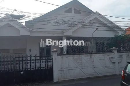 Dijual Rumah 2 Lantai di Genteng Durasim Surabaya