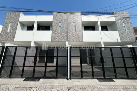 Dijual Rumah Baru Gress 2 Lantai SETRO, Tambaksari, Kenjeran Surabaya dekat Raya Kenjeran