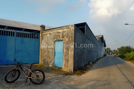 Jual Gudang Luas Strategis di Kawasan Jetis Mojokerto SHM