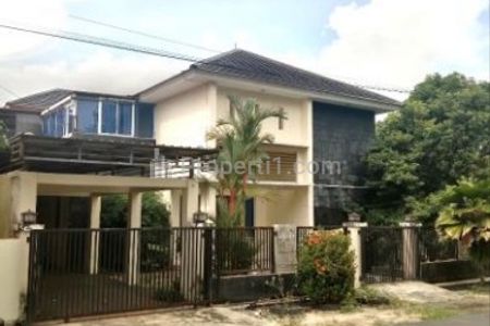 Dijual Rumah 2 Lantai Bagus di Sekupang, Batam