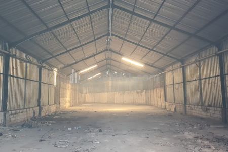 Disewakan Gudang dan Tanah Raya Nambangan Kenjeran Surabaya Akses Kontainer 40 Feet