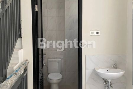 Dijual Ruko 3 Lantai di Merr Surabaya