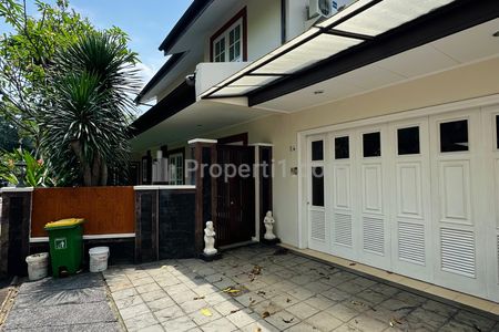 [For Rent] Disewakan Rumah di Jl Kenanga Jaksel