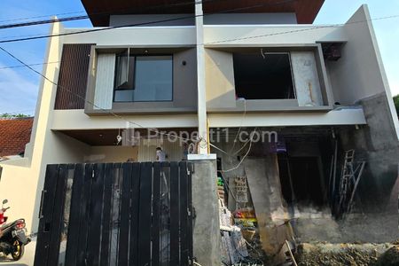 Dijual Rumah Minimalis Lokasi Strategis Dekat Mall Arion Rawamangun Jakarta Timur