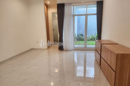 Disewakan Rumah Siap Huni di Pondok Indah 3+1BR, Full Modern Furnished - Jakarta Selatan