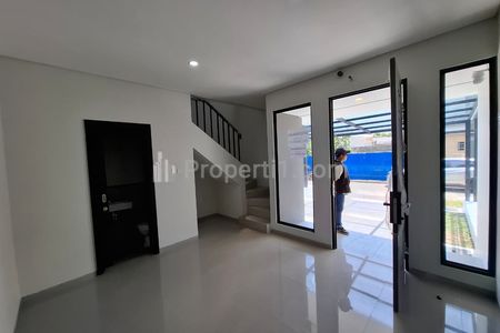 Disewakan Rumah Cluster Bangunan Baru Siap Huni Graha Raya Bintaro Tangerang Selatan