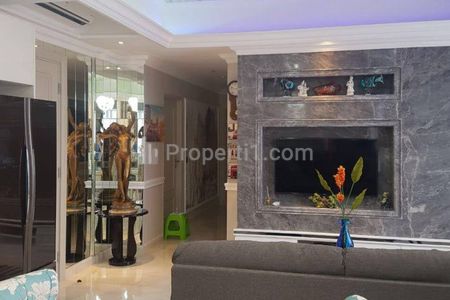 Jual APARTEMEN THE PEAK Residence Surabaya Lantai 22 PREMIUM LIVING - 3 BR Furnished