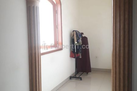 Dijual Rumah Cantik 3 Lantai Bulak Kapal Bekasi