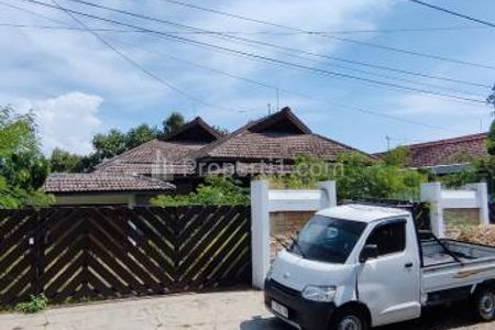 Dijual Rumah Luas di Jalan Wungkal, Semarang